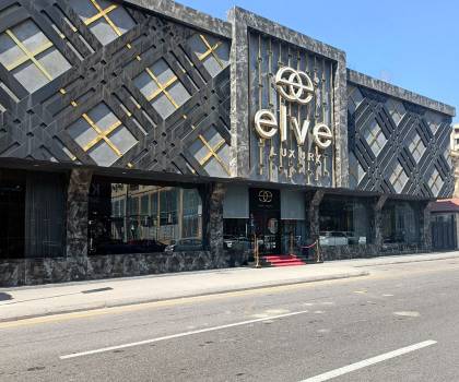 ELVE Luxury Mebel Evində müasir lift həlli
